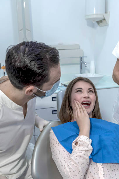 Best Weekend Emergency Dentist in Kdeer, IL